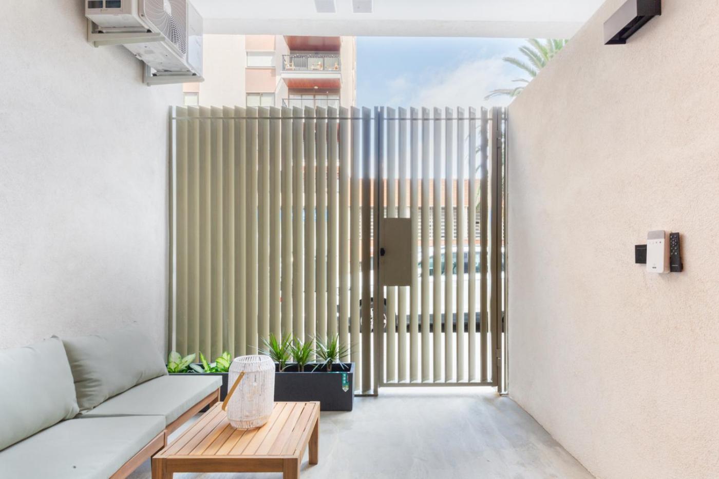 Mestalla Flats By Nomad Host Valencia Buitenkant foto