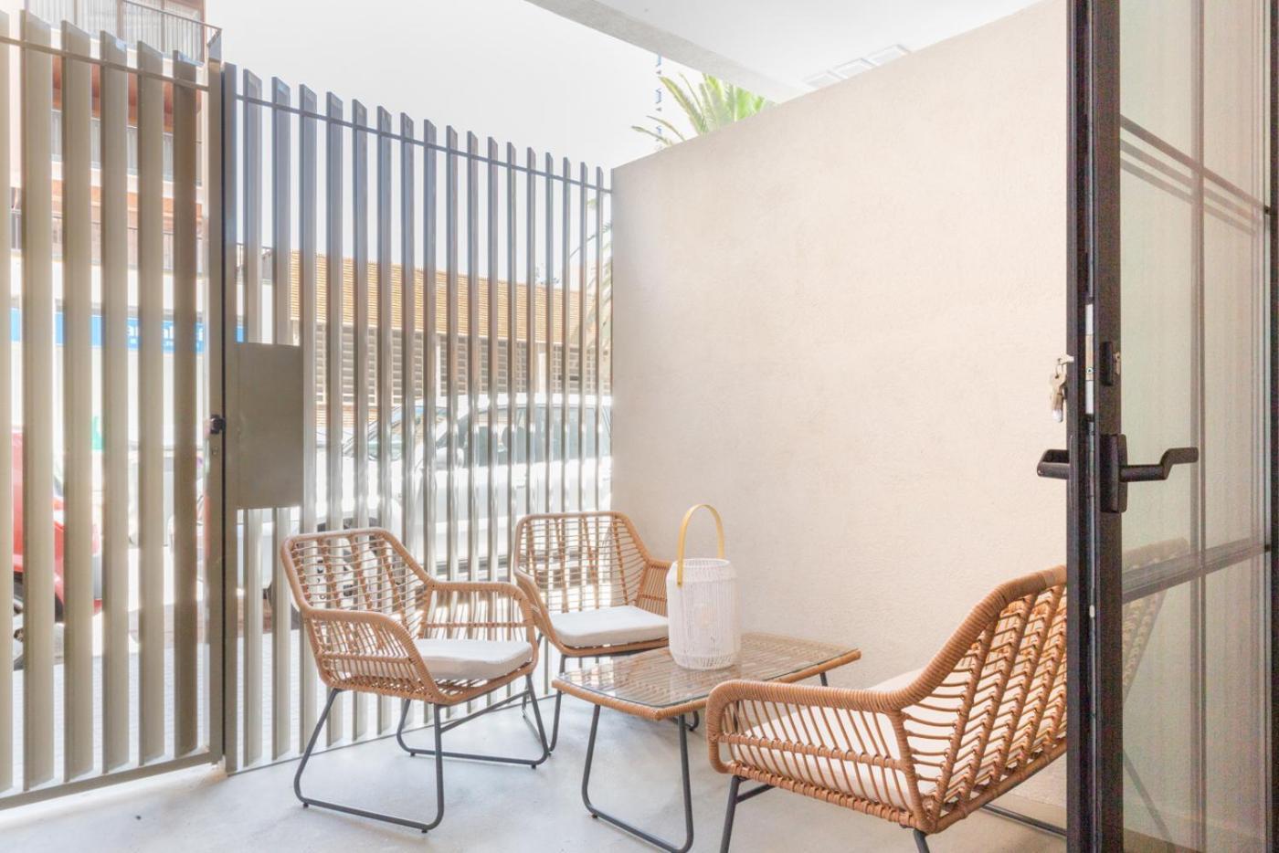 Mestalla Flats By Nomad Host Valencia Buitenkant foto