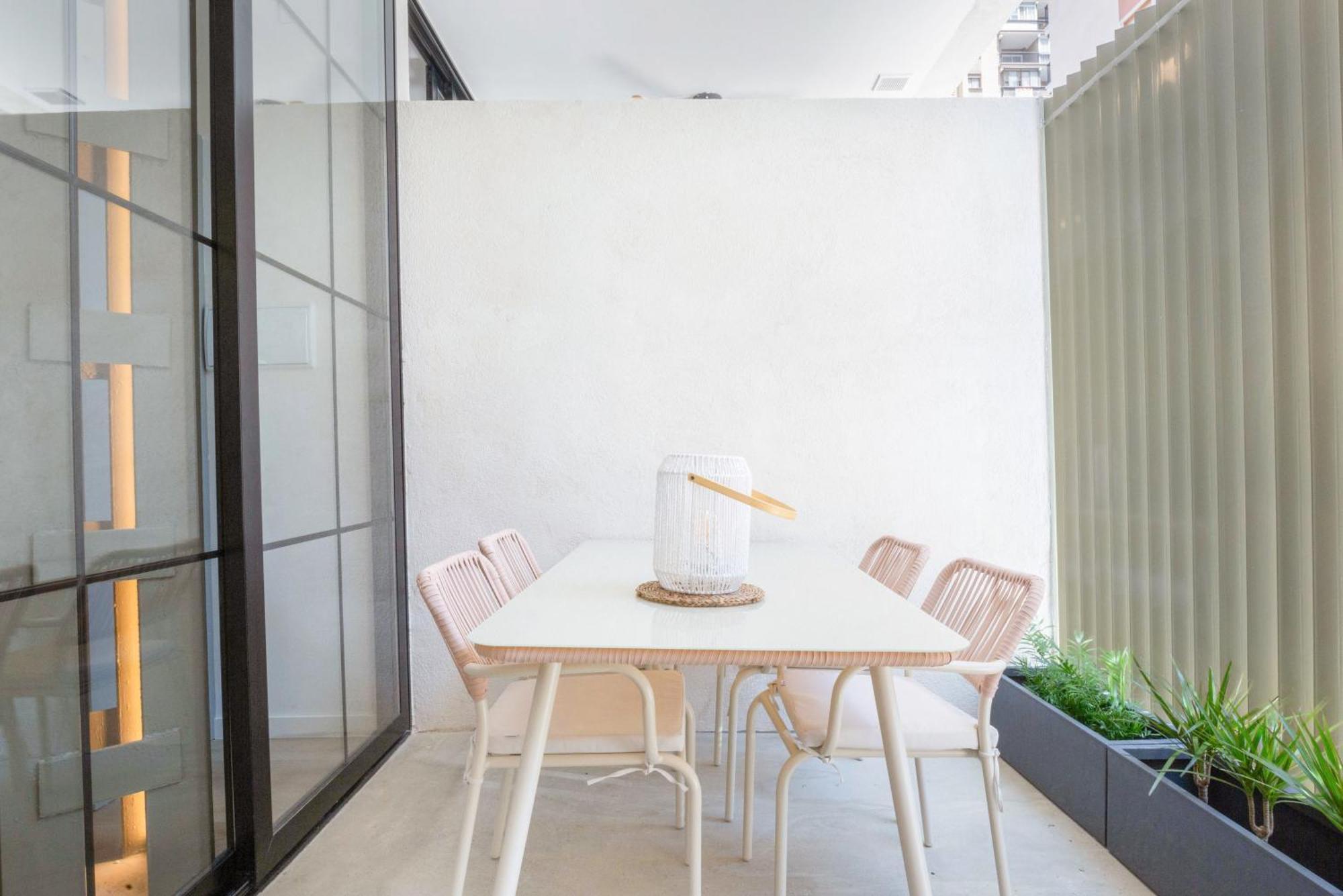 Mestalla Flats By Nomad Host Valencia Buitenkant foto